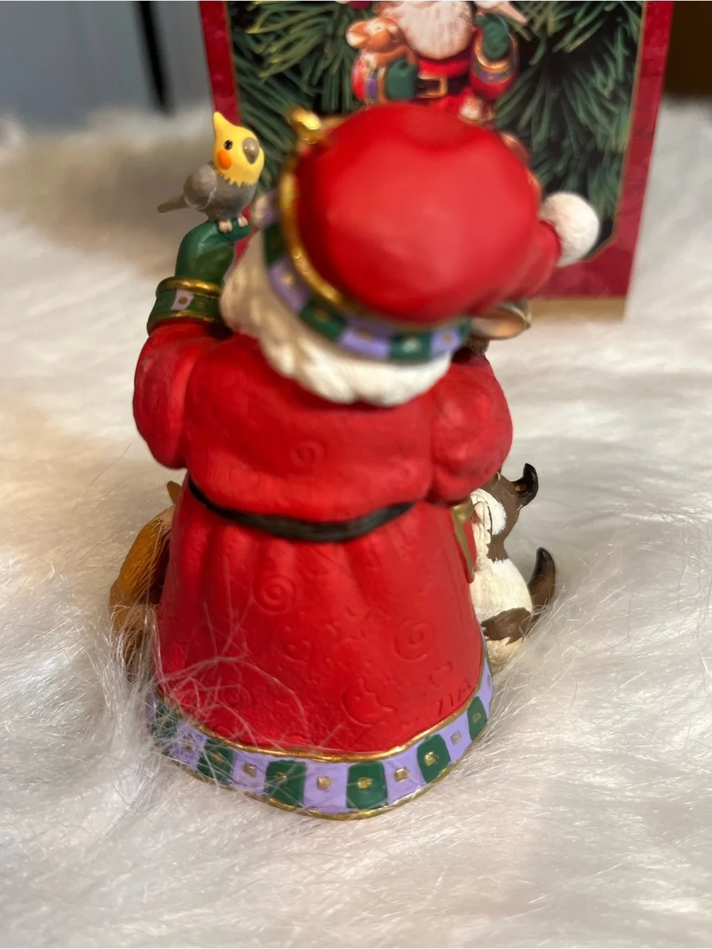 Hallmark Kerpsake 1999 “Best Pals” Santa with dogs Christmas  Ornament